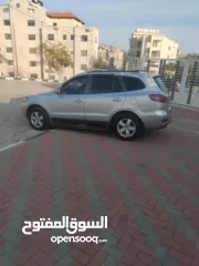  7 هونداي سنتافيه . ركز رخصه وتامين سنه  شاشه أندرويد كبيره حساس خلفي  فتحة سقف  شصيات نضاف  عمدان الف