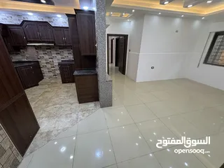  6 شقة مميزة للبيع/الياسمين