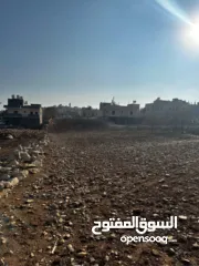  10 قطعة أرض مستوية مميزة قُرب بيت ساحور و تبعد 7 دقائق عن مزموريا قُرابة الدونمين ( 1940 م2 ) منطقة أ