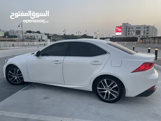  11 Lexus IS 300 2018 لكزس اي اس نظيفة جداً