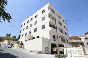  3 ستديو  مفروش غرفة نوم وصاله  في منطقة الجبيهه قرب الجامعة الاردنيه  -