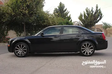  4 كرايسلر 300 بحالة وكاله 2008