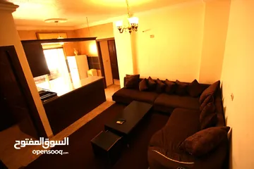  4 شقة  في عمان - مطل أبو نصير مقابل مدينة الجبيهة الترفيهية دخلة ليدرز سنتر :