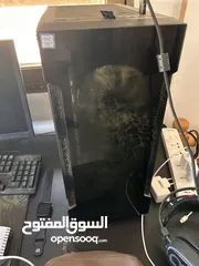  3 جهاز pc مع شاشه وكامل اغراضو  السعر قابل للتفاوض