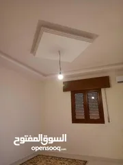  6 منزل للبيع