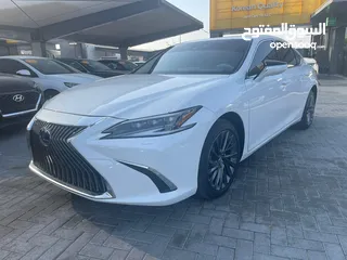  12 LEXUS ES300h 2023 HYBRID FULL OPTION 360° CAMERA تقبل التصدير للسعودية و جميع الدول