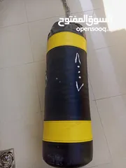  1 كيس ملاكمة غير قابل للتفاوض