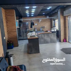  1 ملحمه مع مطعم في ارقا أماكن سوف منطقه سياحيه بالقرب من مستشفى هيا العسكري المكان مقططض بالمقتربين