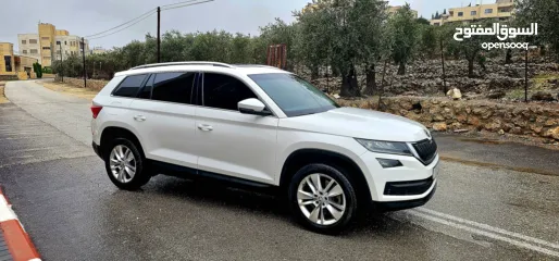  26 جيب كودياك 7مقاعد 200 حصان 4/4 ايد صفر فل الفل مع بانوراما 2018 فحص نخب