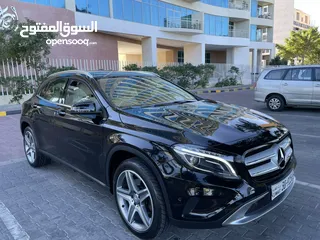  1 Mercedes GLA250 2015