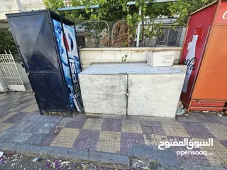  3 دكان للبيع