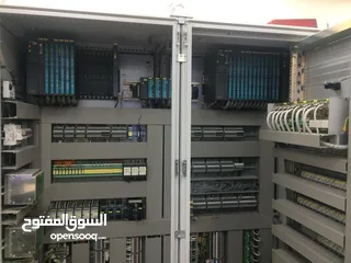  3 اعمال كهربائيه صيانه و تصميم لوحات تحكم و برمجة  PLC