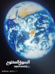  8 برجكتور ديكور  مضيء شكل كوكب ارض او قمر   تحكم بحجم القطر  حسب الرغبه و كلما خفتت الإضاءة المحيطه