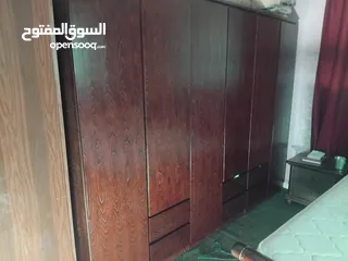  1 غرفة نوم أمريكي كامله شبه جديد   ايضن مع فرشه امريكي