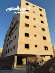  28 شقه للبيع مساحة 140م بإطلاله  مميزه