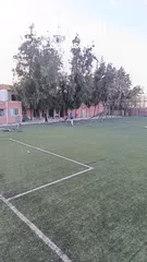  2 عشب صناعي للملاعب مستعمل بحالة لجديد