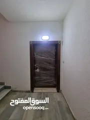  1 شقة جديدة للإيجار