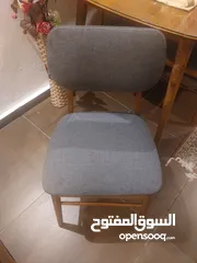  4 دينار نهاااااائي 6 كراسي خشب زان كامل علها لوح قزاز  ملحضه في كرسي كان مكسور وتلصلح الدوارالسابع