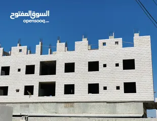  2 شقق للبيع بمساحات مختلفه