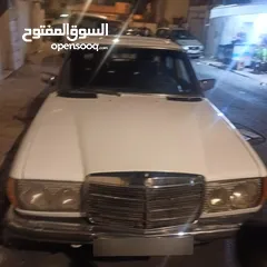  3 سيارة مرسيدس 200 للبيع بحالة جيدة
