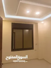  11 شقة شبه ارضية للبيع بسعر مغري مدينة الشرق