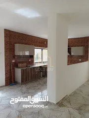  12 شقة مميزة طابق رابع 130م مجددة بالكامل في أجمل مناطق عبدون/ REF 4065