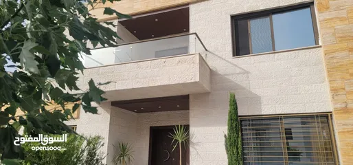  3 فيلا للبيع طبربور