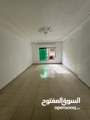  20 شقة للبيع في صويلح  طلوع سامح مول 150 متر طابق ارضي  3 غرف نوم، صالة وصالون و كراج و مخزن و حمايات