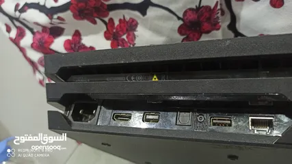  4 سوني 4 برو مع يدان تحكم وسلك USB وشريط ماين كرافت