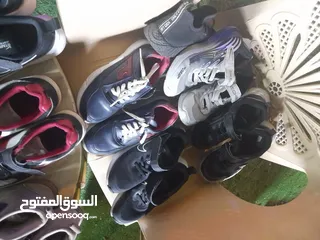  2 جواتي ولادي مقاس 32و36 الزوج بدينار ونص