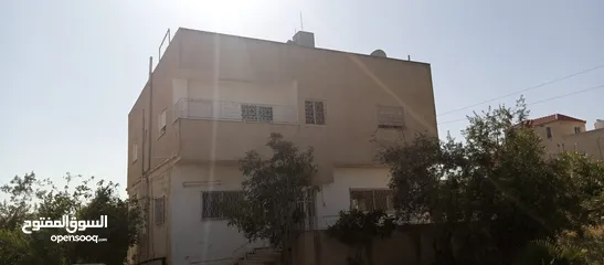  1 منزل مستقل للايجار في المزيريب بني كنانة الشارع الرئيسي