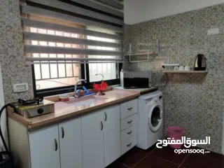  3 شقة صغيرة مفروشة للايجار في عين مصباح قرب بنك فلسطين المركزي