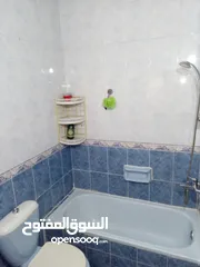  11 شقه للبيع .