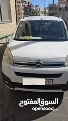  9 citroen berlingo سيارة مرتبة و نظيفة