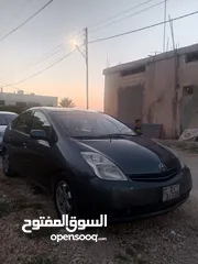 4 تويوتا بريوس
