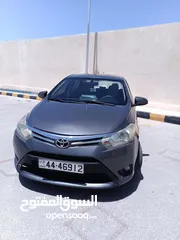  1 تويوتا يارس 2016