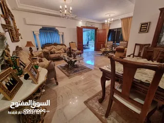  11 شقة ارضية شبه فيلا للبيع في الشميساني 500م. مع الحديقة من 4غرف نوم ومدخل وكراج خاص