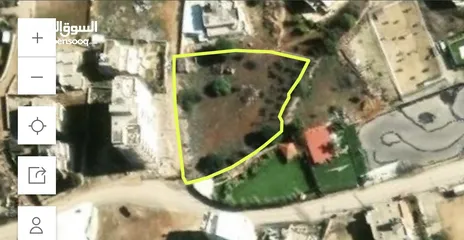  1 جزء من قطعة أرض للبيع في رفات (700)متر بالقرب من شارع الرائيسي