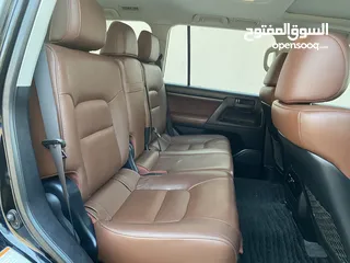  10 Toyota Land Cruiser Grand Touring 2019