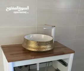  3 شقة فخمة للايجار موقع قريب لكل الخدمات