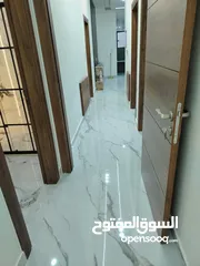  18 شقه جديده لم تسكن الجبيهه حي المنصور للايجار