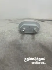  3 شاحن آيفون