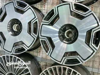  28 جنطات اصليه للبيع