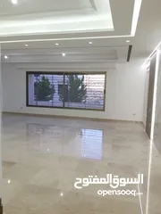  3 شقة جديدة للبيع اربع غرف نوم مع حديقة في دير غبار