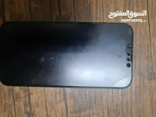  3 iPhone 13 جوال جديد استخدامه أقول له من شهرين