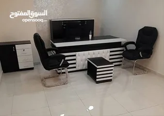  18 مكتب مميز قياس مترين +جانبية وادراج وطاولة توصيل مجاني داخل عمان والزرقاء