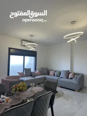  3 شقة سكنية - اريحا شارع عمان