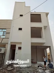  6 مقاول بناء