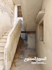  3 منزل من طابقين في الهاشمي الشمالي قرب مسجد عبدالله سميق