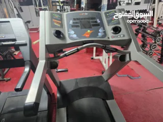  28 نادي جيم كامل للبيع